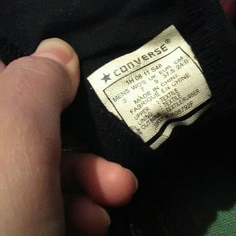 Converse - Picture 2 of 2